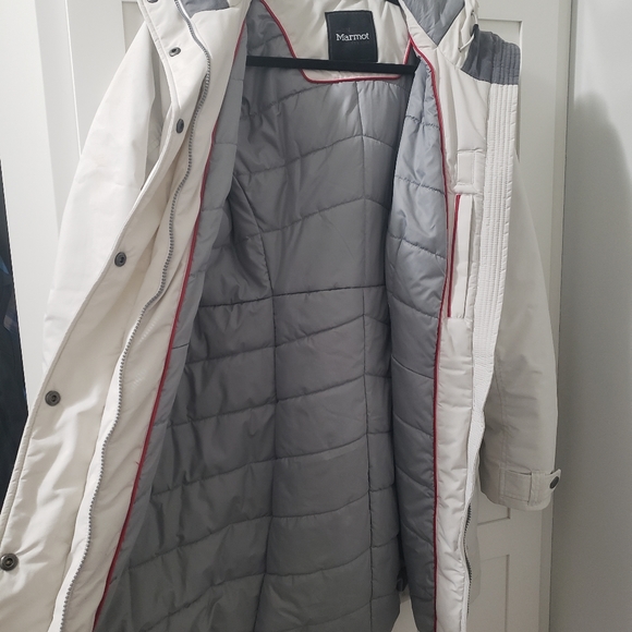 Womens Marmot long winter jacket - Picture 4 of 4